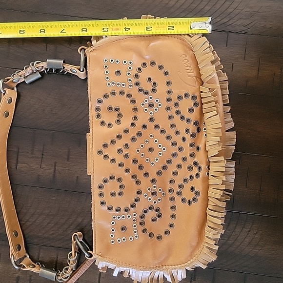 Guess purse - Picture 2 of 7